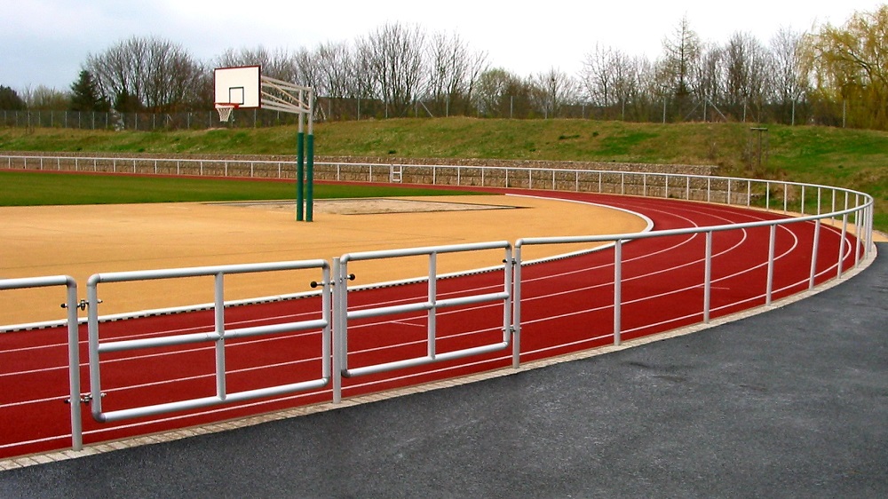 Barrieren für Sportplätze