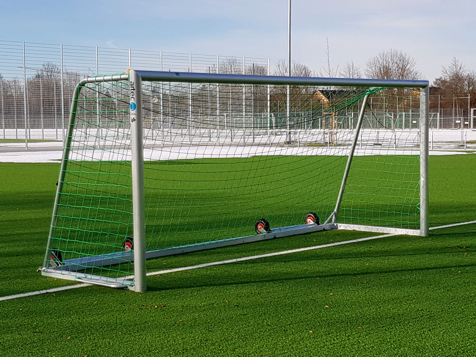 Netz für Jugendfußballtore grün