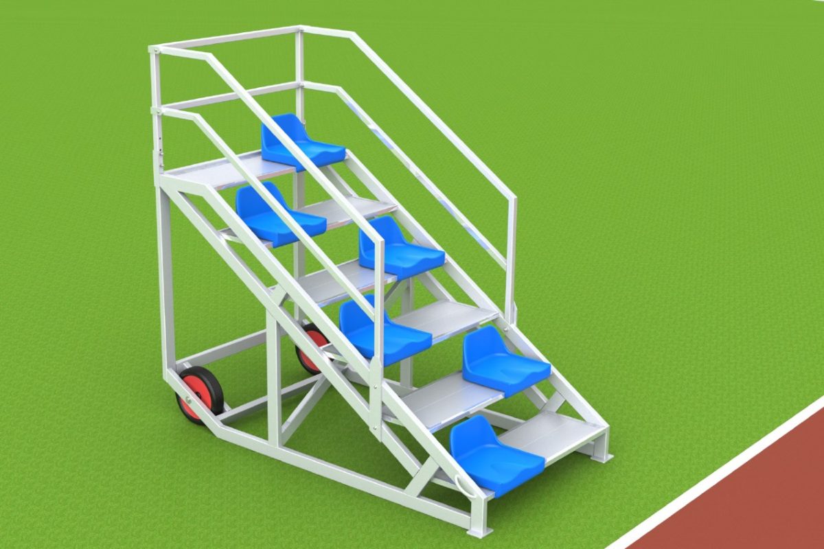 Zielrichtertreppe aus Aluminium für 6 Personen mit Sitzschalen von