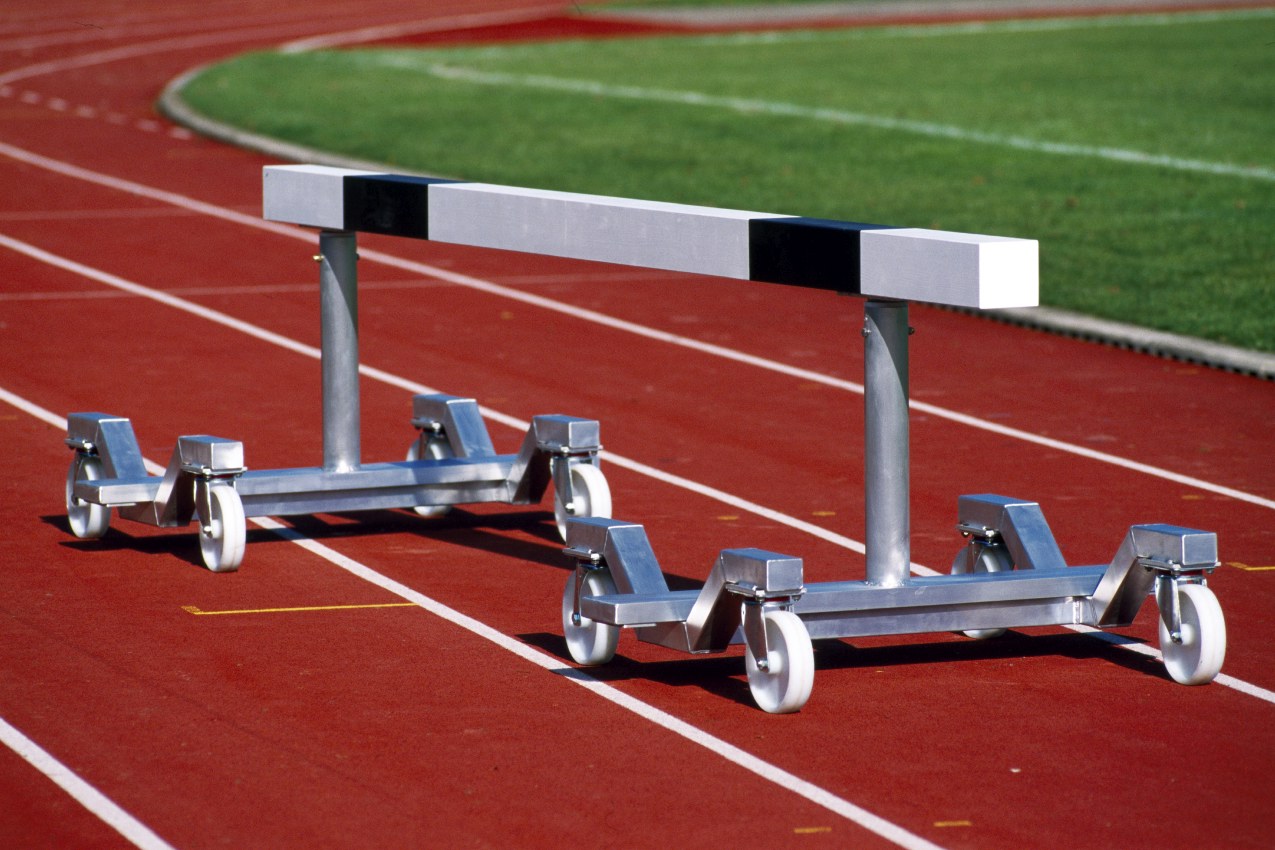 Transport dolly for obstacles made of aluminum